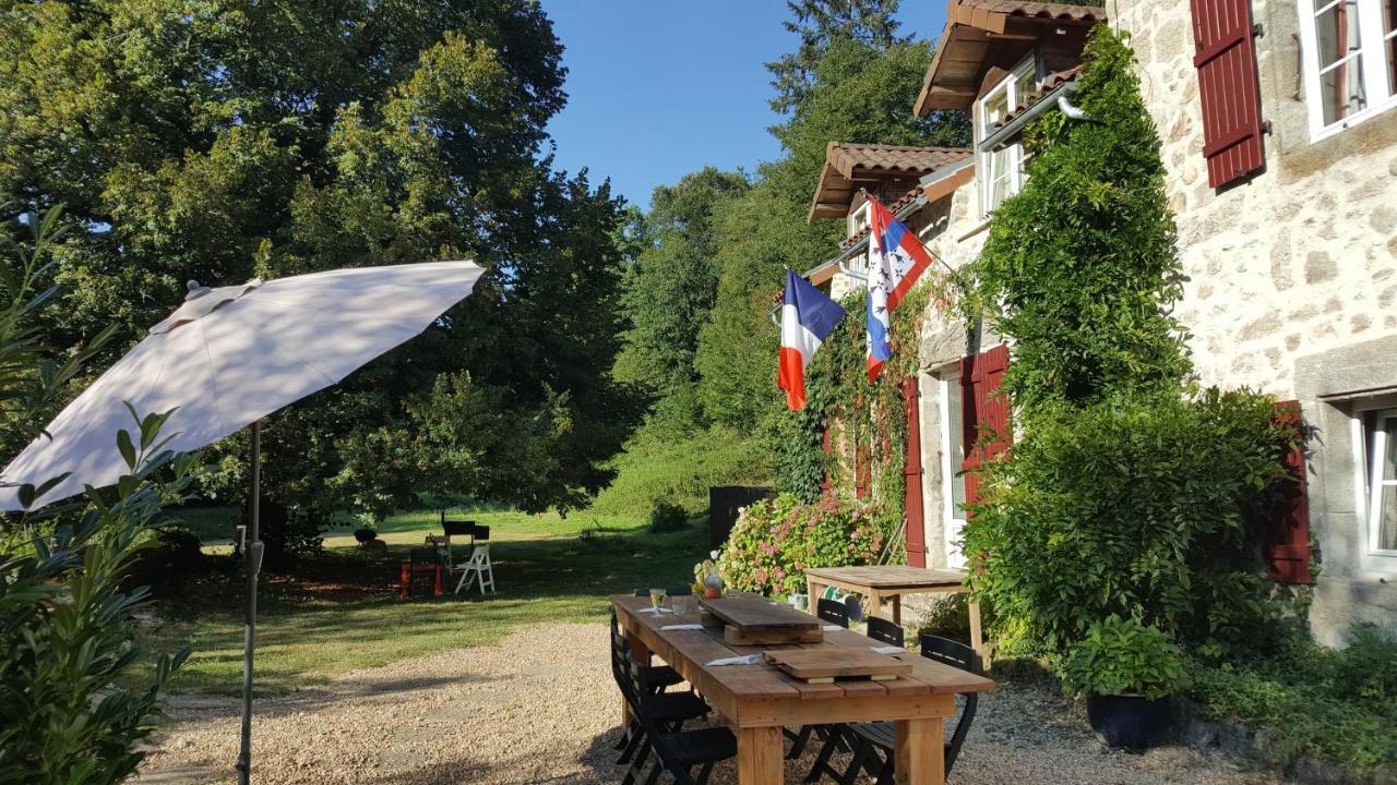 Le Moulin De Pensol - Gites Eksteriør billede